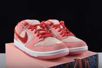 Trampki Nike Sb Dunk Low Strange Love