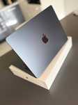 Apple MacBook Air M2 13,6/256GB/Midnight - stan idealny
