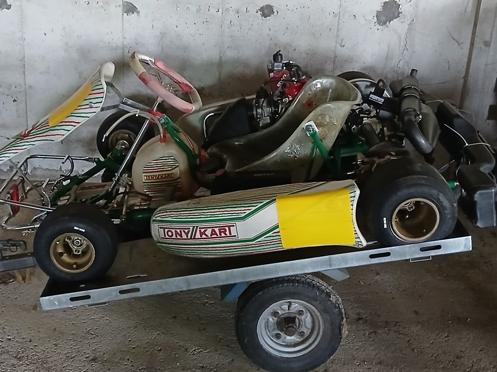 Kart com atrelado