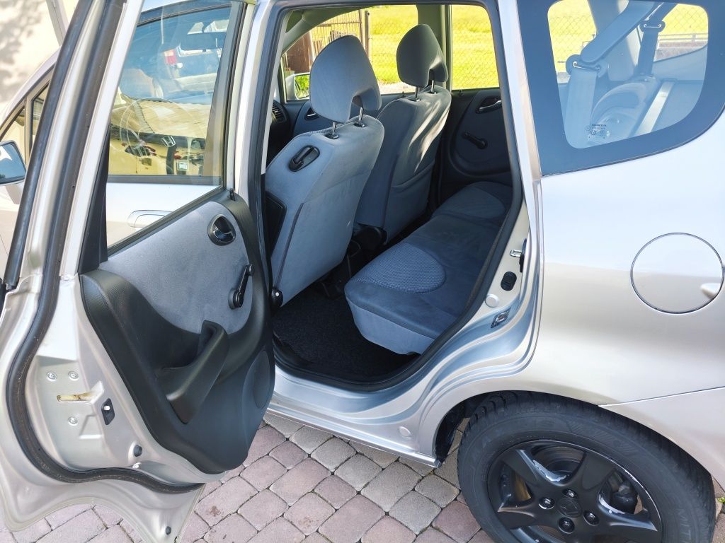 Продам Honda jazz