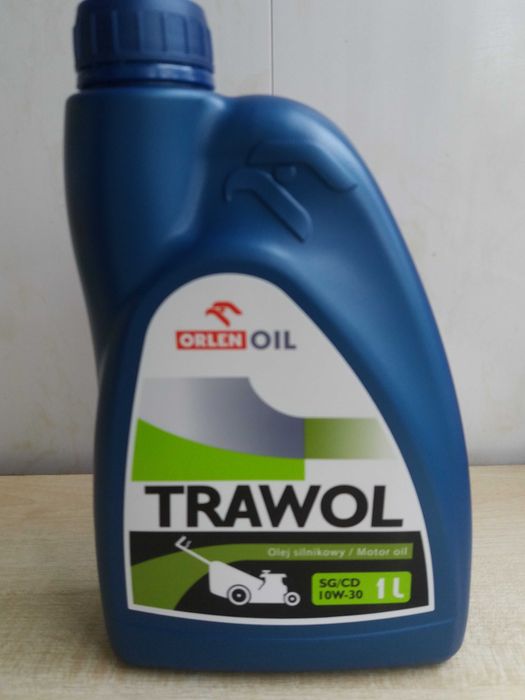 Масло моторное TRAWOL 10W30 для четырёхтактных двигателей.