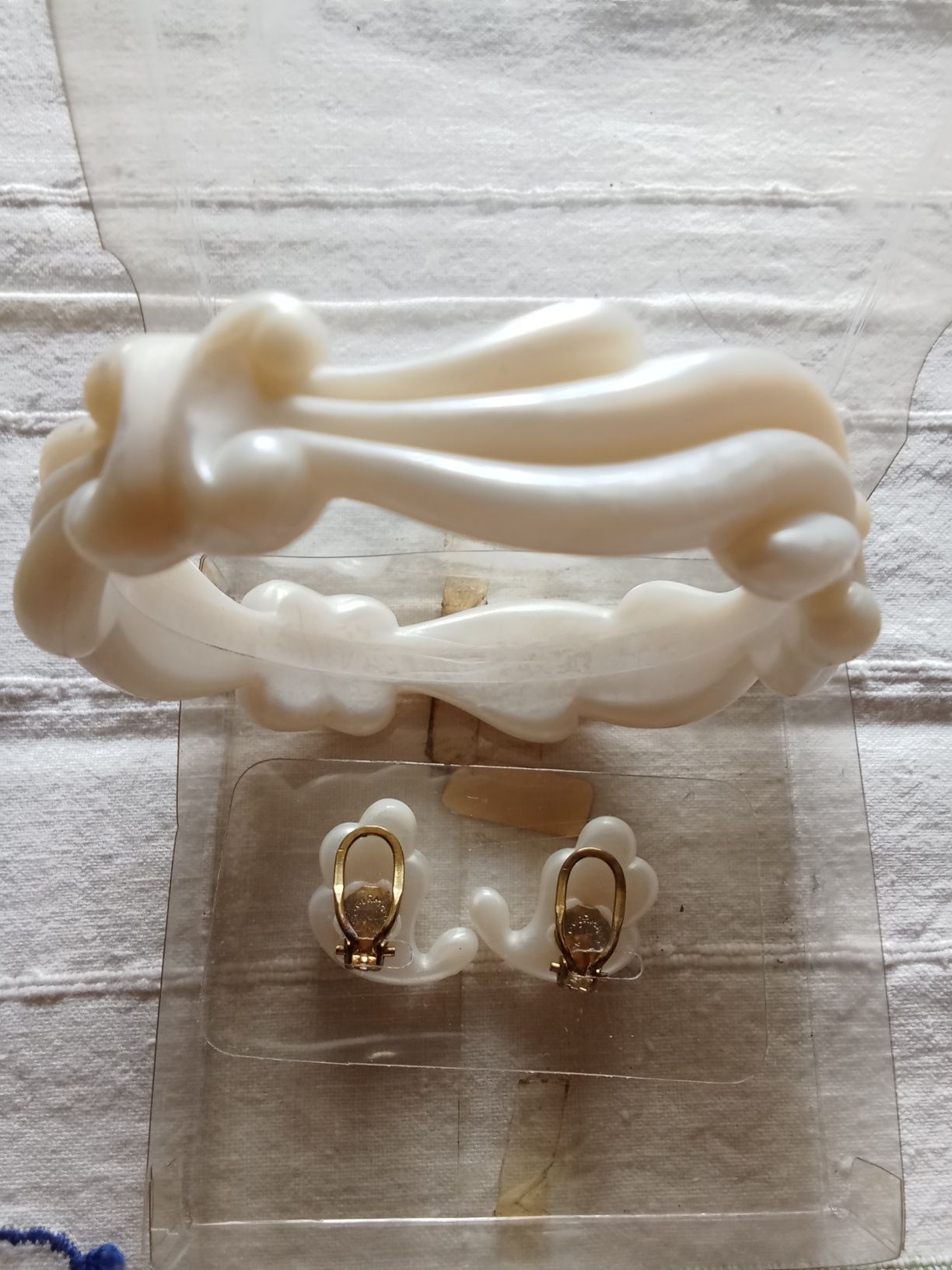 Conjunto pulseira e brincos vintage retrô
