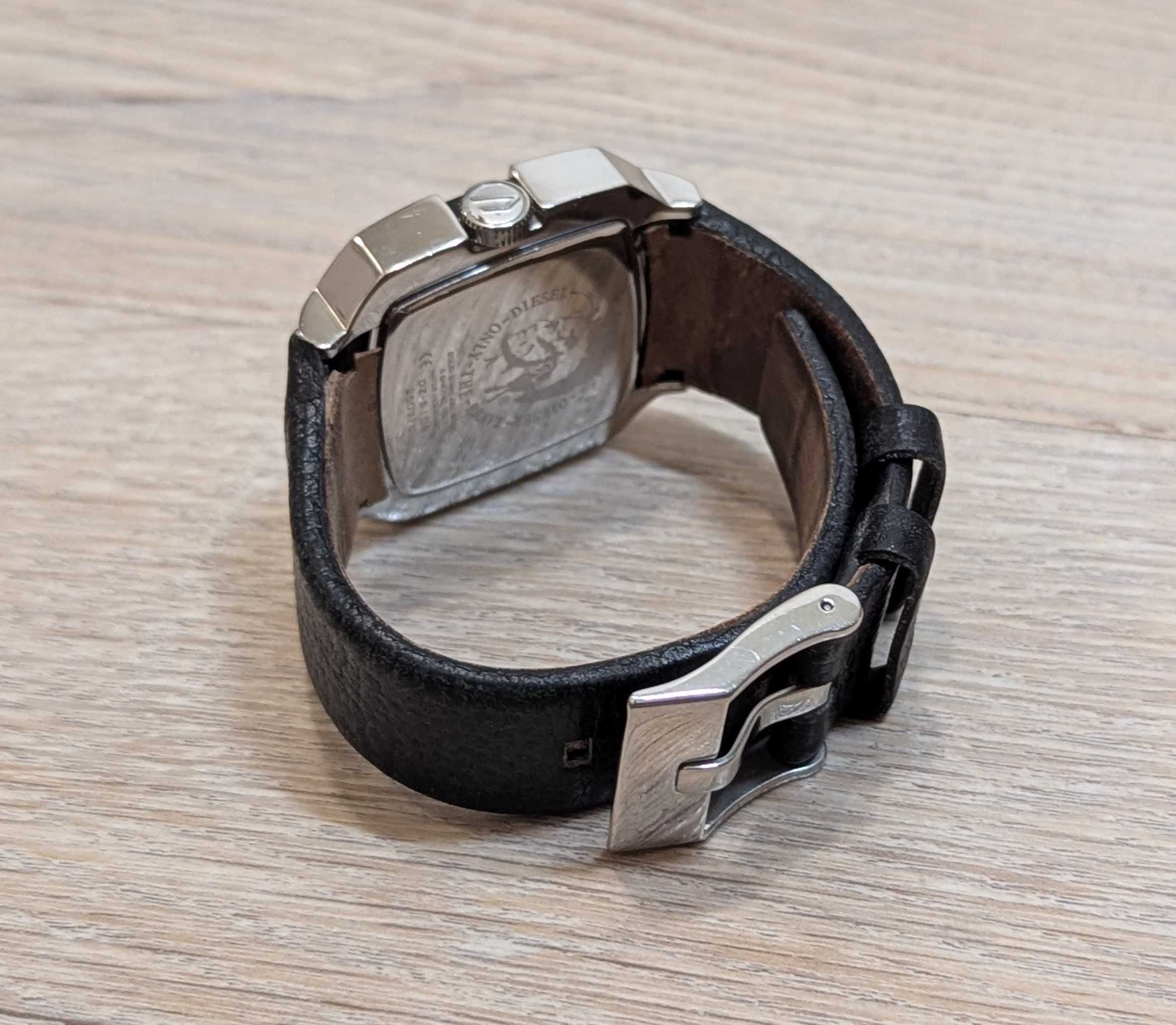 Часы наручные Diesel DZ5108