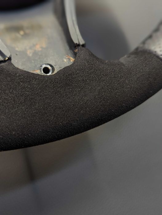 Kierownica Alfa Romeo 159 świeżo obszyta