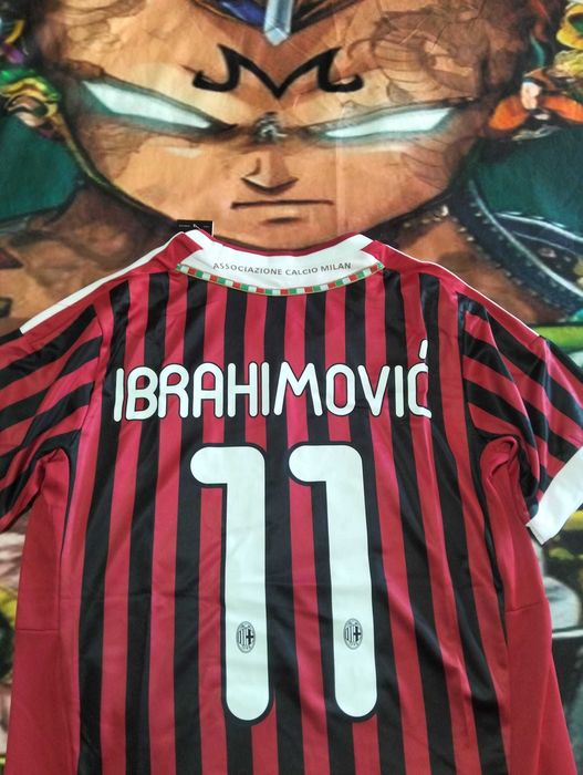 camisola adidas milan ibrahimovic 11 tamanho M