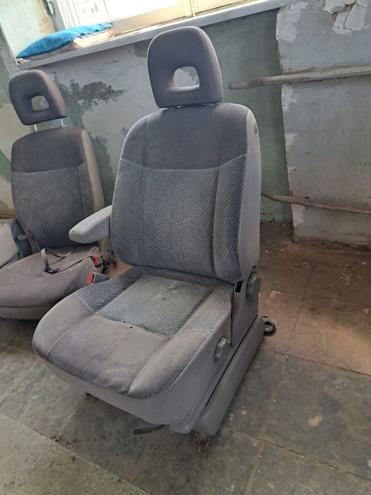 Сидіння Mercedes Mazda