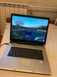 Laptop z zasilaczem amilo Fujitsu Siemens srebrny