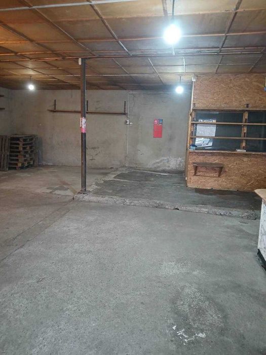 Оренда складу. Оренда торгового або складського приміщення. Буштино.