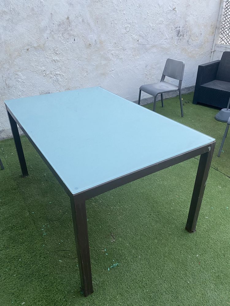 Mesa + 4 cadeiras exterior
