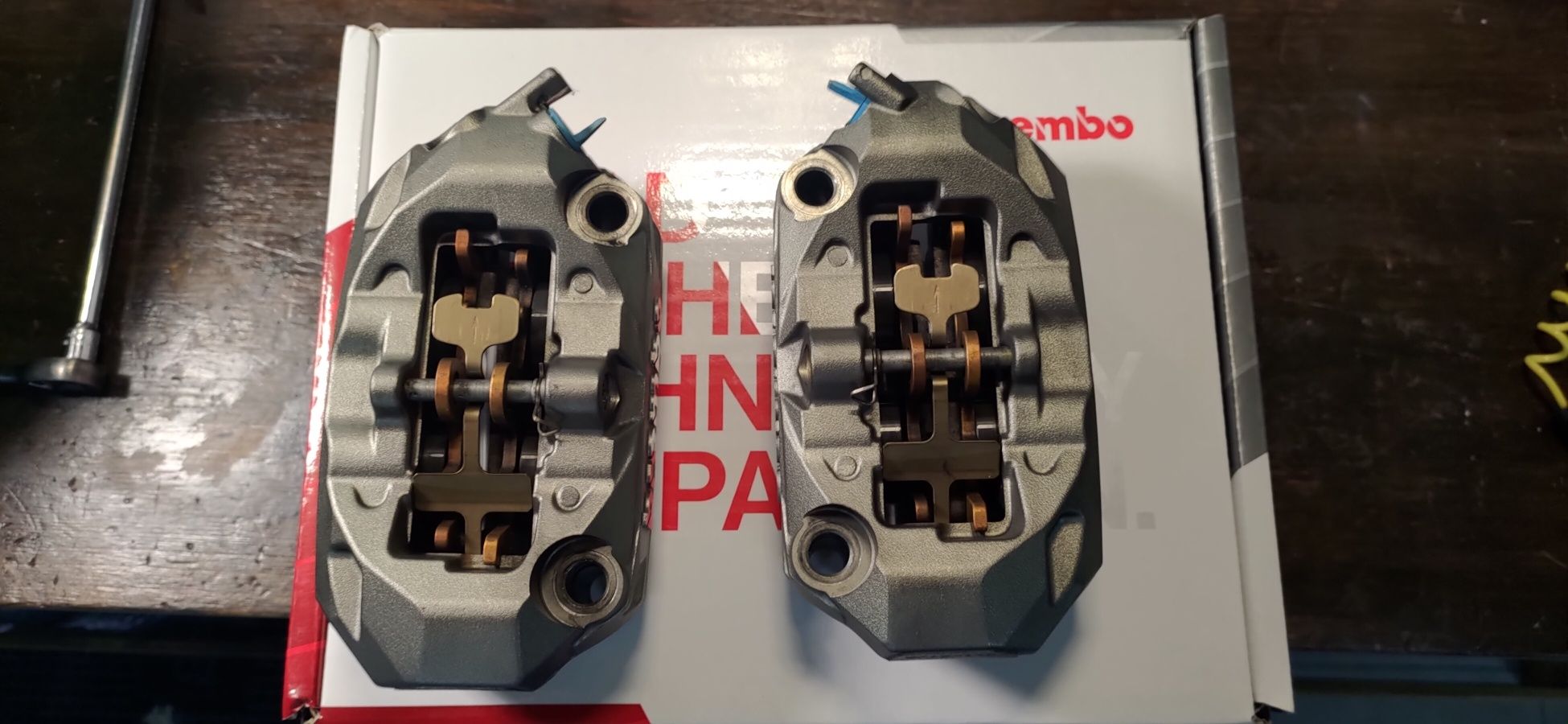 Pinças Brembo M4 100mm