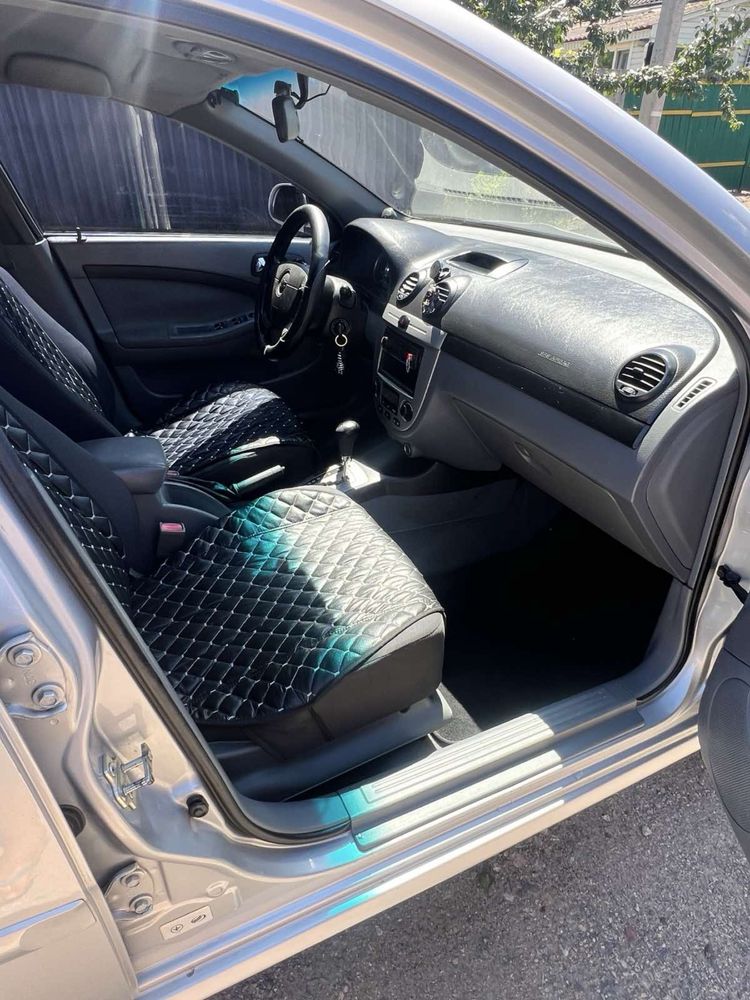 Продам chevrolet lacetti