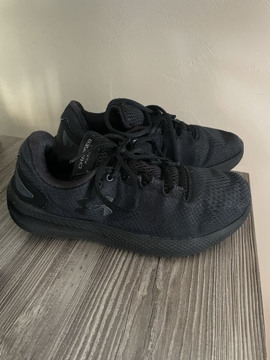 кросівки оригінал 39р Under Armour