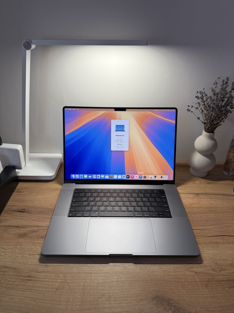 MacBook Pro 16’ 2021 16-Core GPU M1 Pro 32GB 1TB 100%