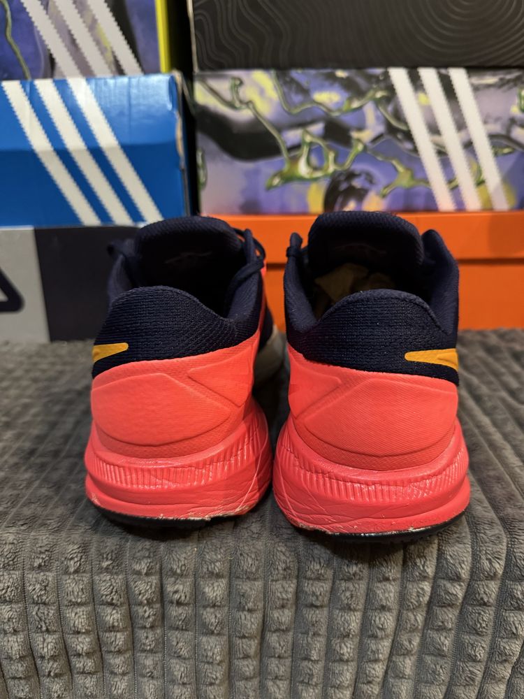 Чоловічі бігові кросівки Nike Air Zoom Structure 22 46(30см) оригінал