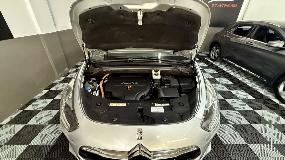 Citroen Ds5 hybrid de 2014 com 150.000km