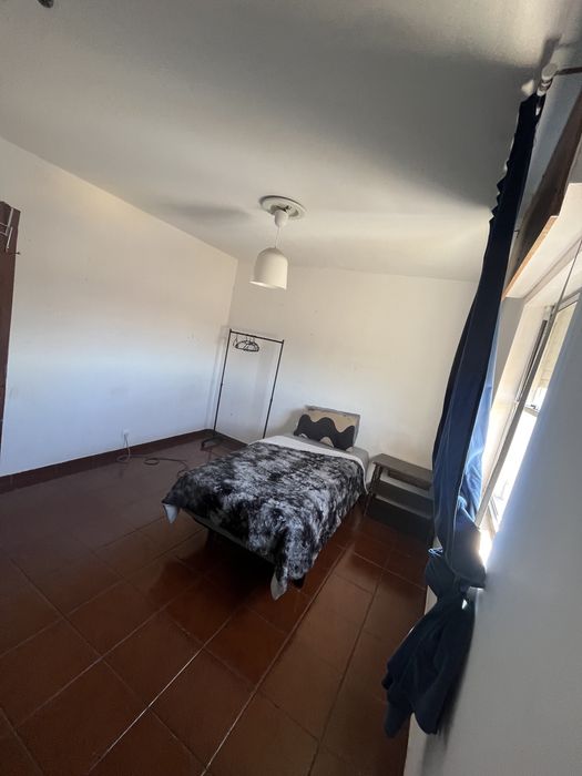 Quarto pra arrendar em santo antonio dos cavalheiros