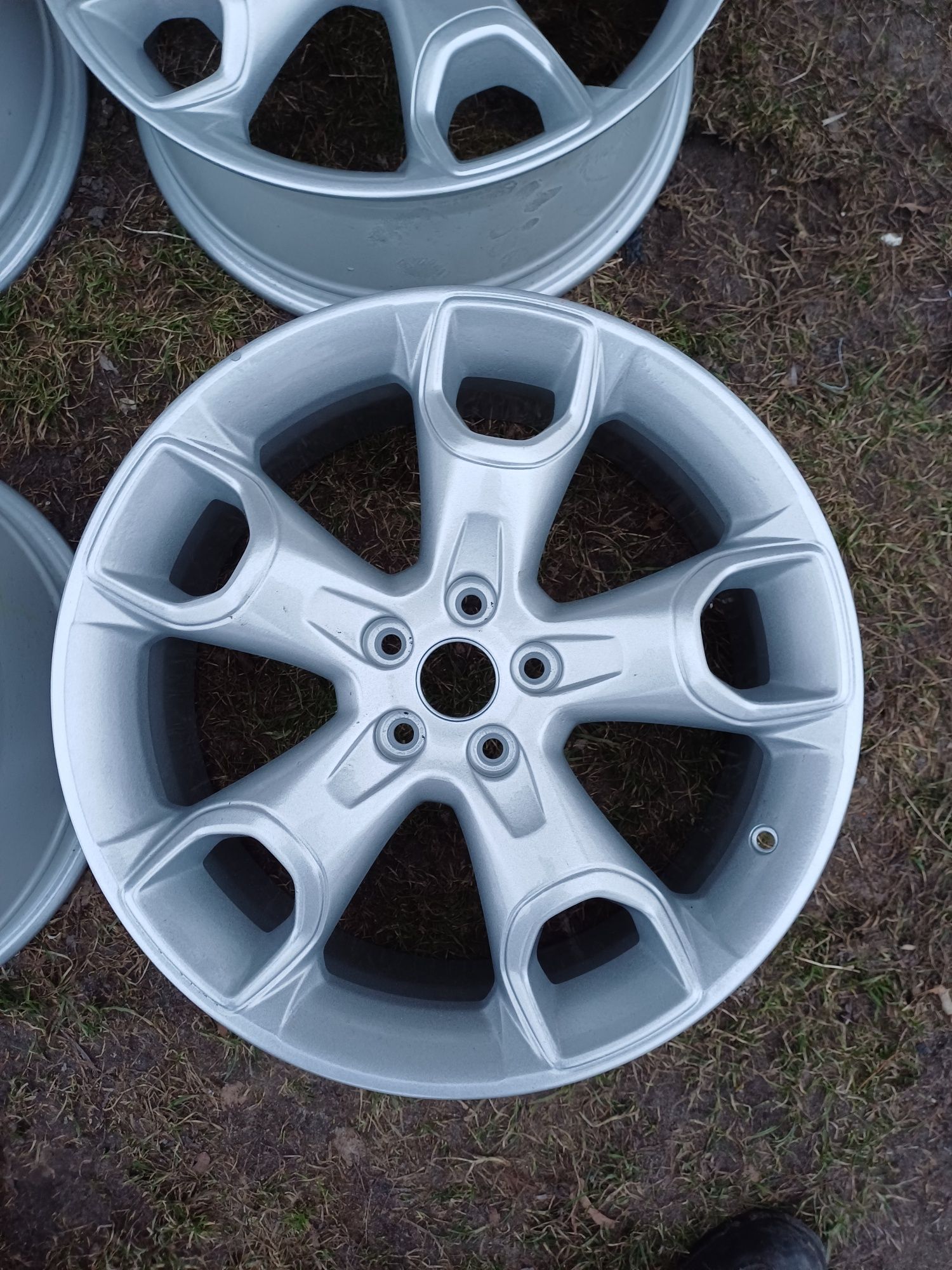 Felgi aluminiowe 19 cali 5x108 ET52.5