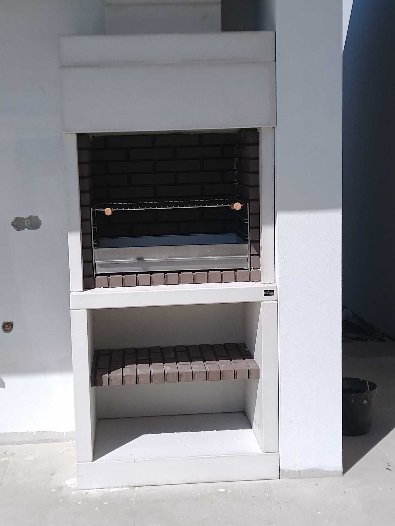 Forno canto com churrasqueira