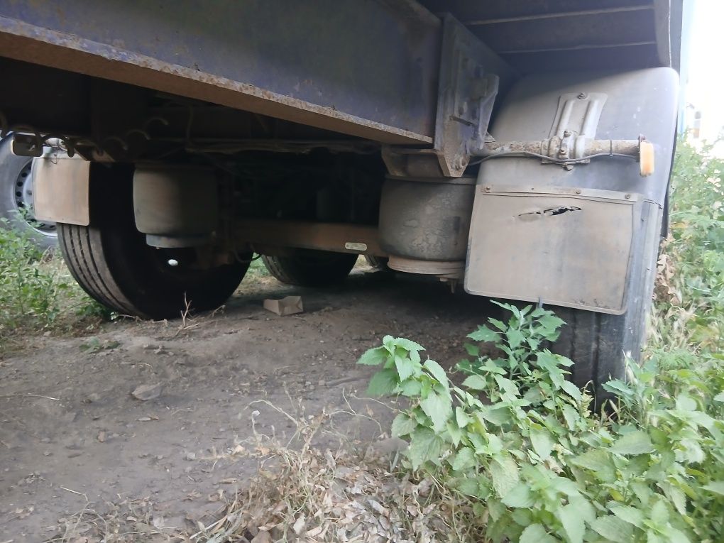 Продам заводський контейнеровоз