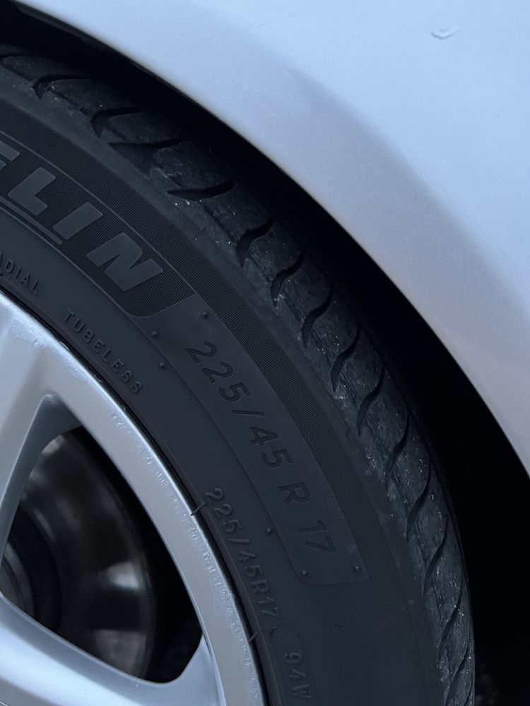 Komplet kół 225/45 R17 5x100 VW skoda Audi