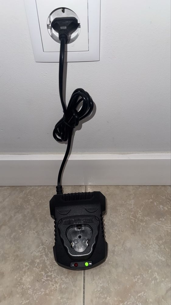 Carregador Parkside 12v