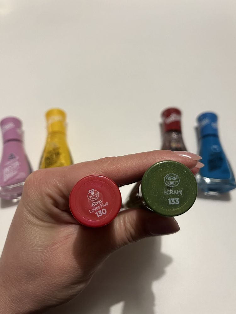 Zestaw 6 lakierów Sally Hansen Insta-Dri Sesame Street