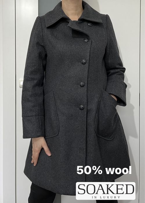 Soaked in Luxury szary rozkloszowany płaszcz midi