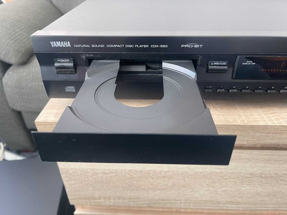 Yamaha CDX-593 – wysokiej klasy odtwarzacz CD