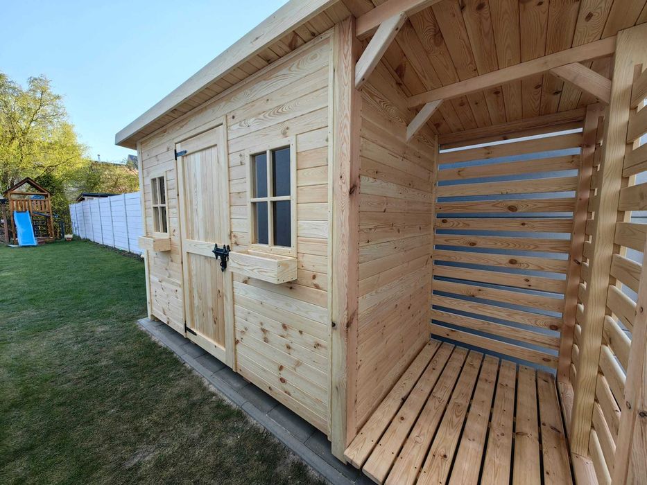 Domek narzędziowy drewniany 4 x 1,5 z drewutnią na drewno kominkowe