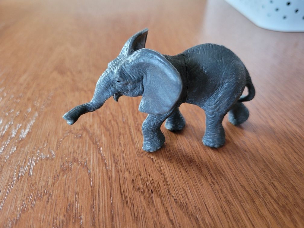 Figurka zwierzęta safari słoń