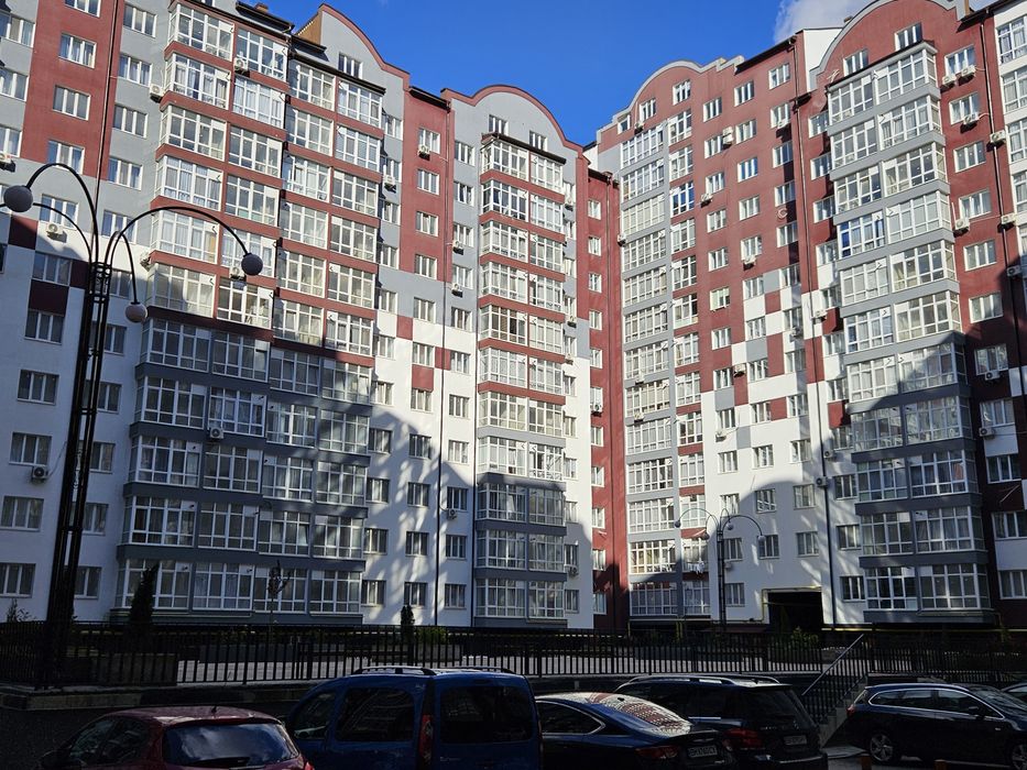 Здана 2кім.квартира в ЖК Містечко Центральне. 8поверх!