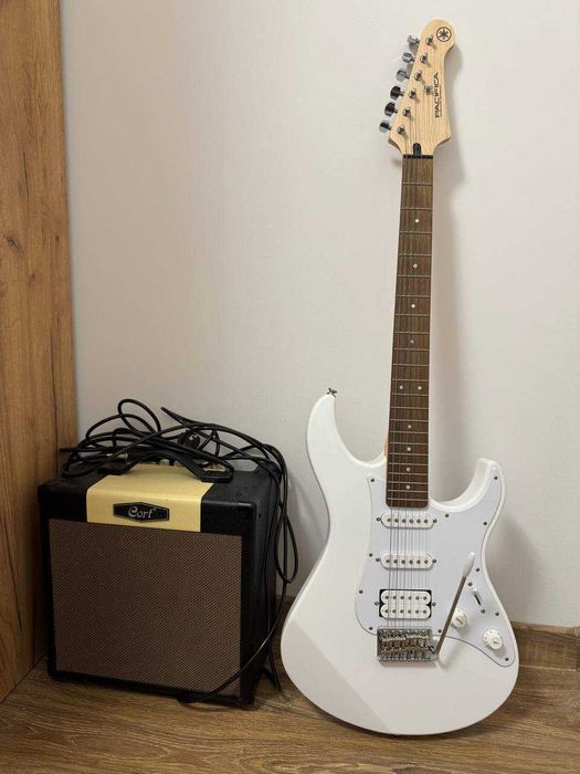 Електро гітара Yamaha Pacifica 012 White + комбік Cort CM15R