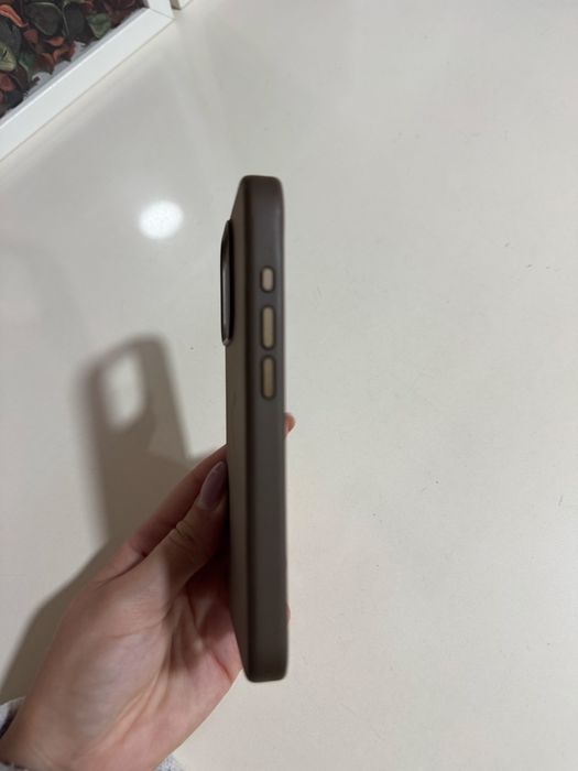 Capa original iPhone 15 Pro FineWoven (Magesafe)