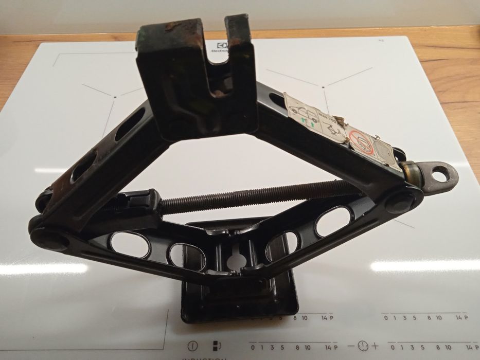 Podnośnik lewarek Max 700kg