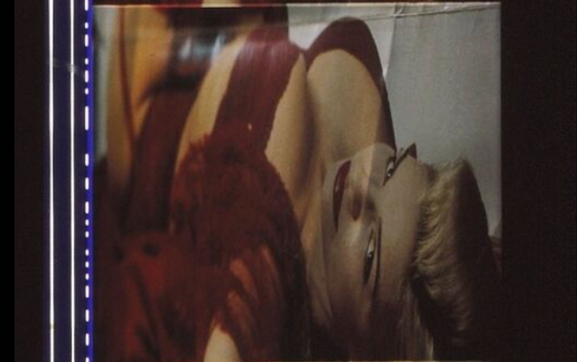 Fotogramas em película 35mm do filme culto THE MATRIX