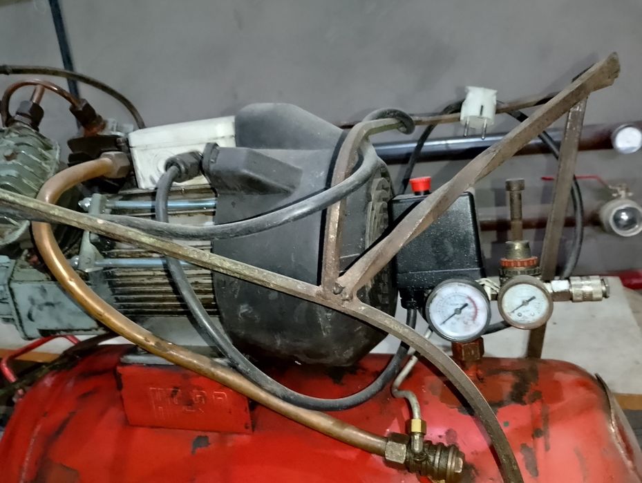 Компресор Forte vfl 50