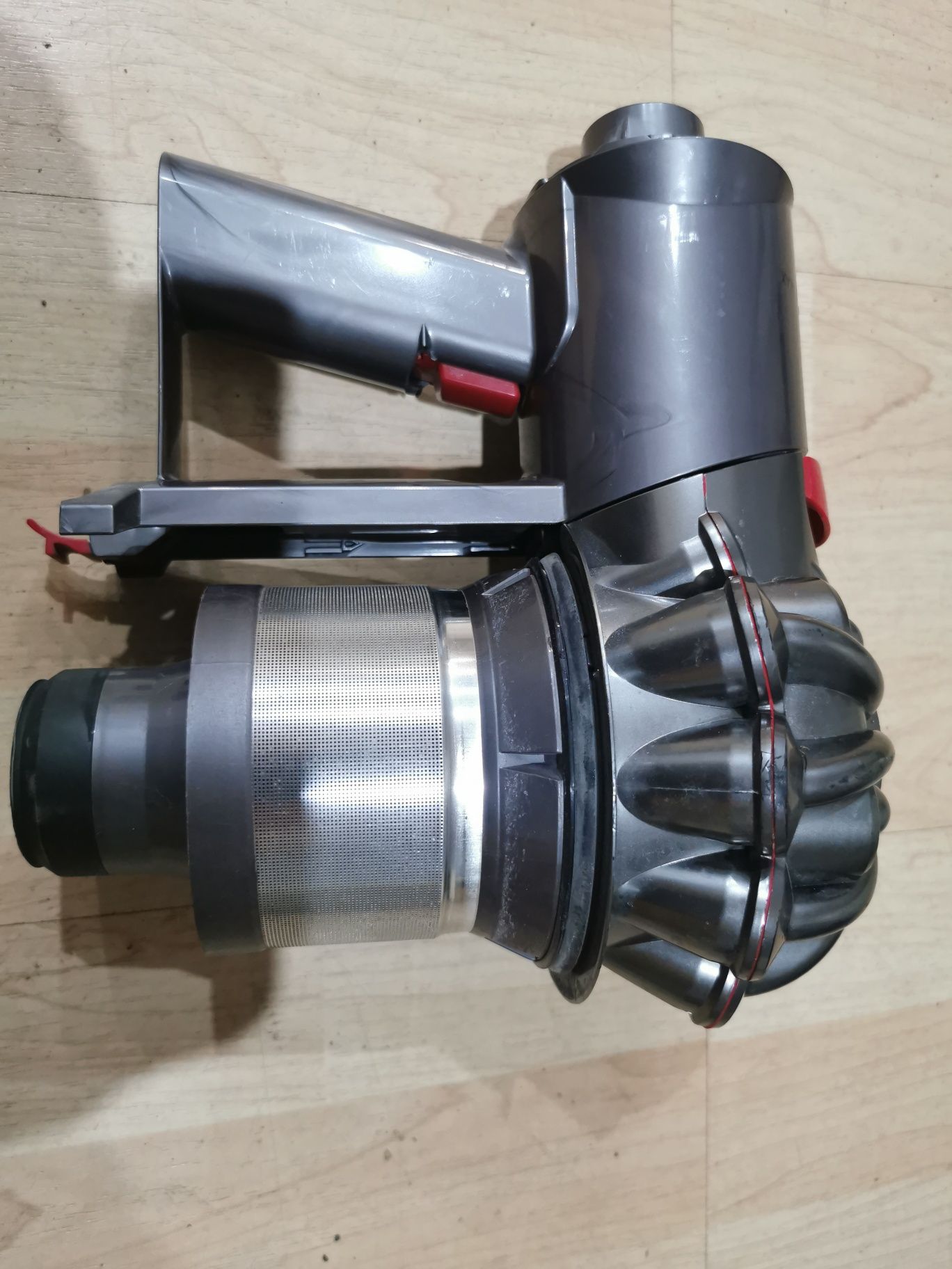 Odkurzacz bezprzewodowy Dyson  v8