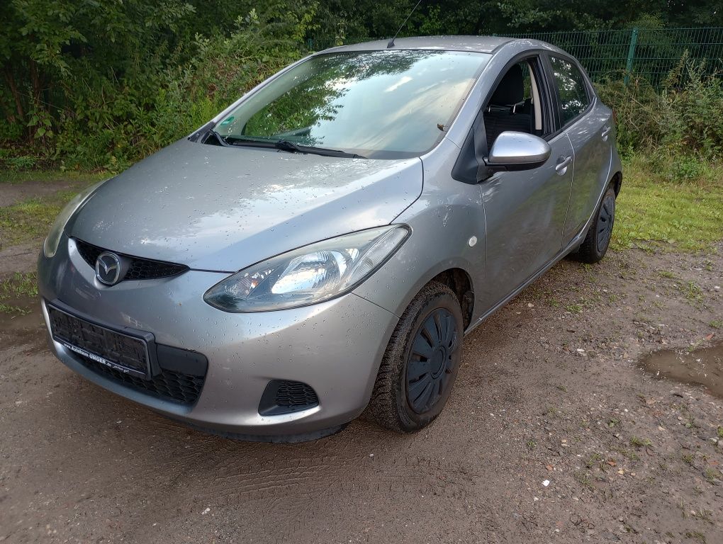 Mazda 2 2010 mały przebieg