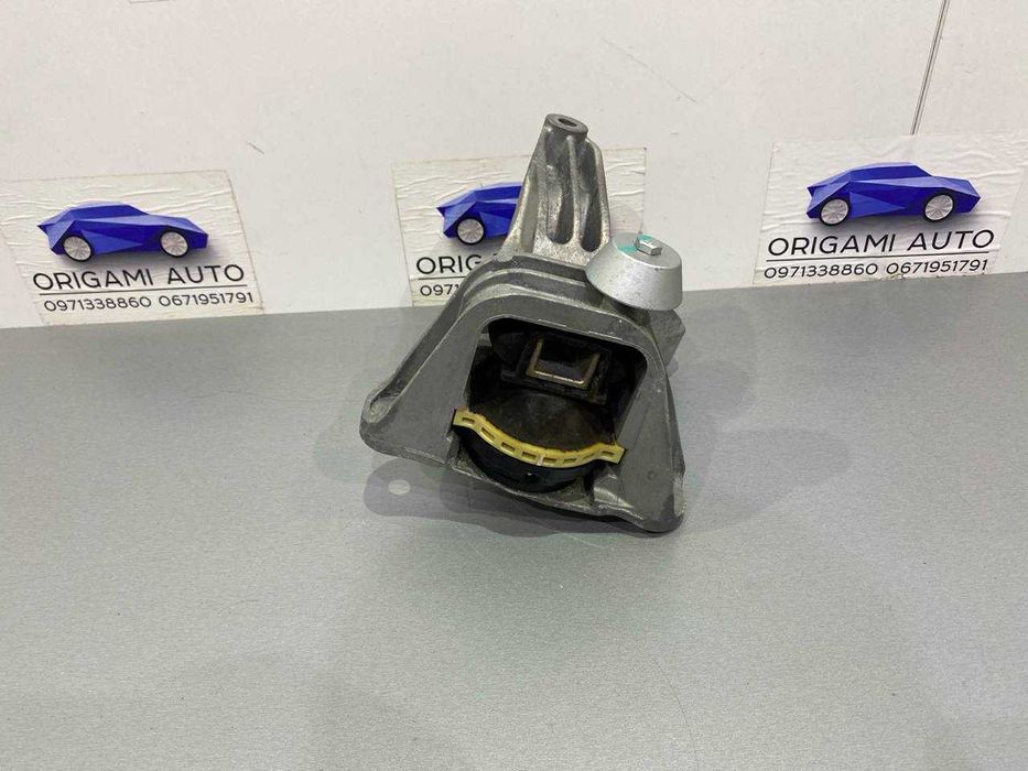Подушка двигуна права 1.5 Nissan rogue T33 Нісан рог Т33 2021 2022+