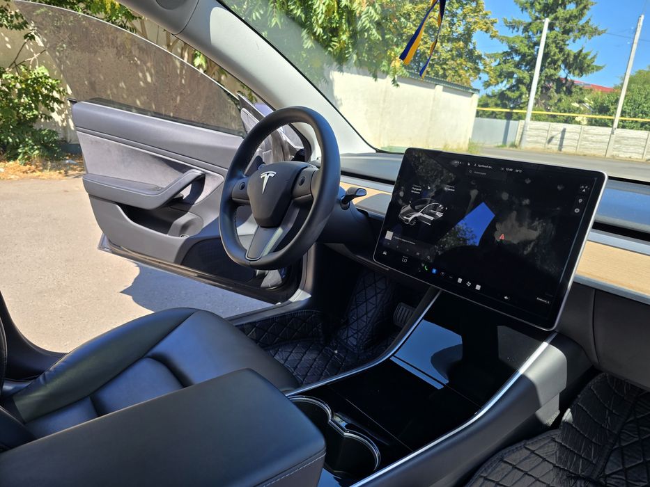 Tesla Model 3 Long Range AWD 2020 рік 450км запас ходу