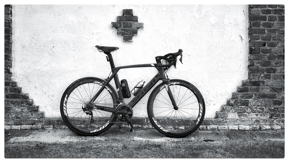 OKAZJA! Sensa Giulia Evo Ultegra 58 + Zipp 303 + Vision Metron