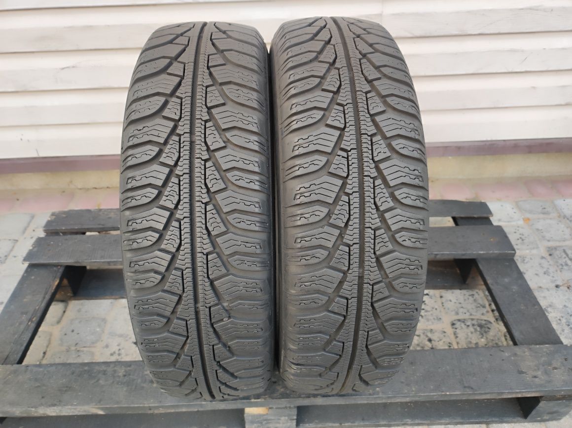 175.65.15 Dwie opony zimowe Uniroyal