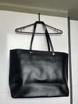 Czarna torba shopper reserved