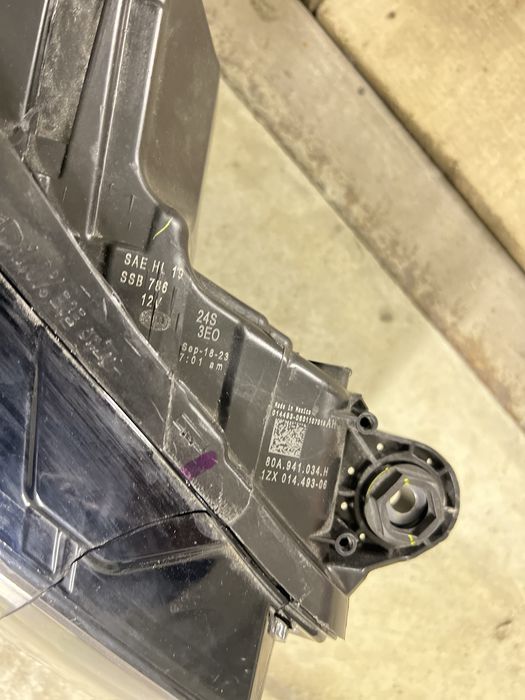 Фари Audi Q5 80A rest 2021- USA Full Led права ліва фара