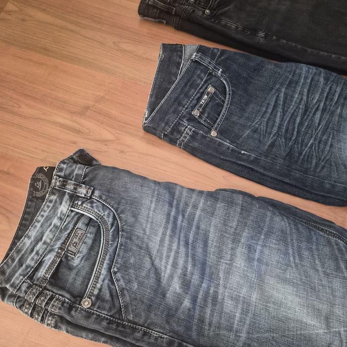 Spodnie jeansowe (rozm. 29-32)