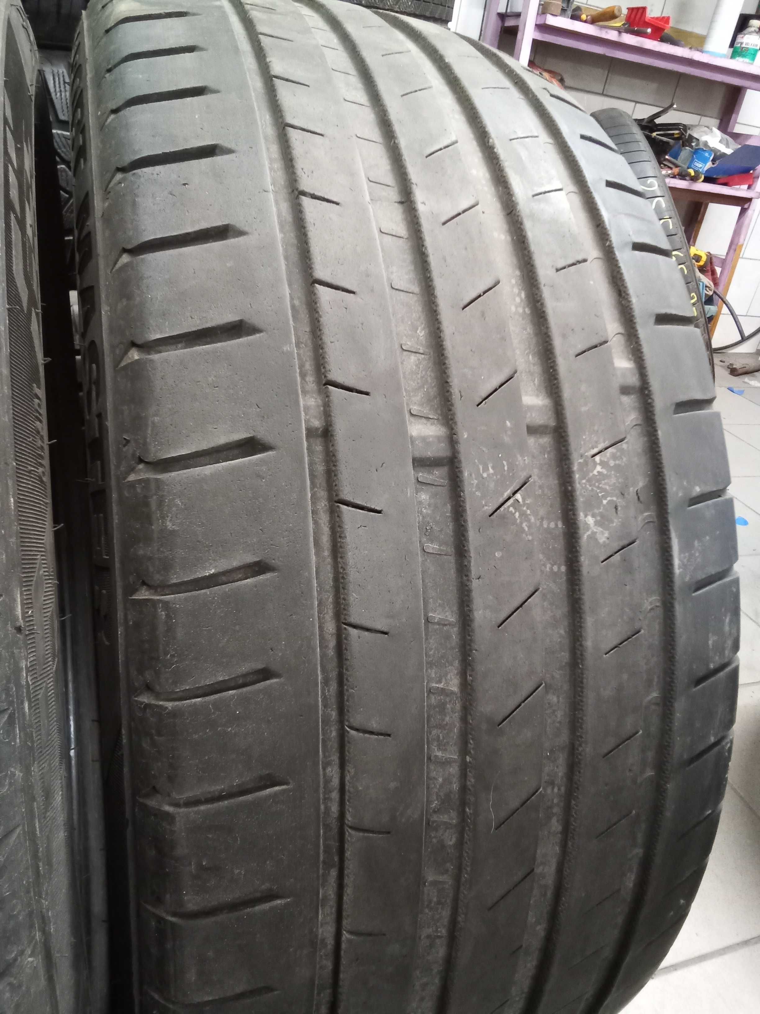245/45 R19 2 sztuki 22r