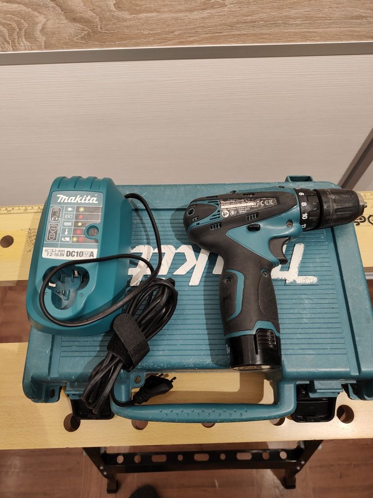 Акумулятоний шуруповерт Makita DF330D