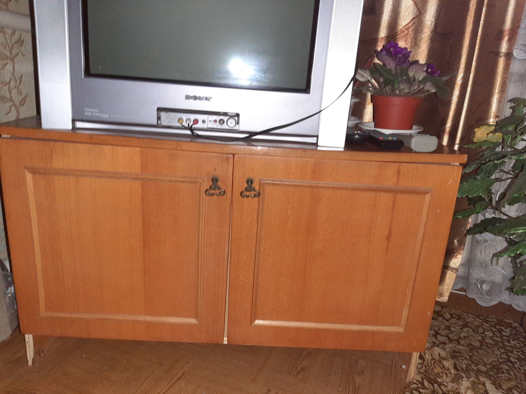 Продам  хорошую стенку