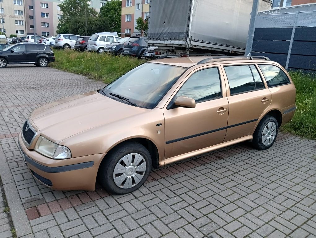 Skoda octavia 1.6 kombi hak