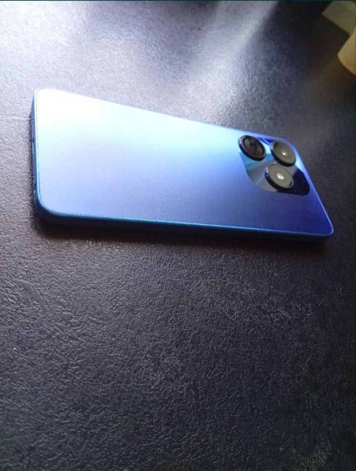 Tecno spark 10 8/128gb blue